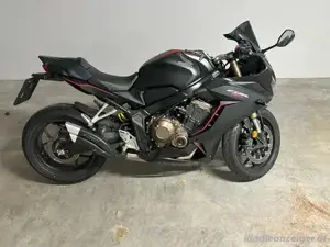 Honda CBR 650ra Bild 2