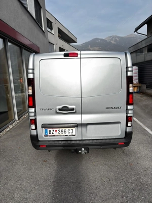 Renault Trafic - viel Platz, ideal für Handwerk & Transport Bild 3