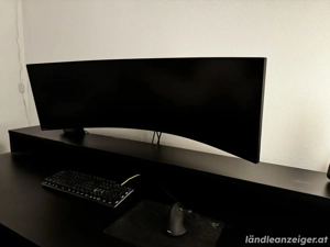 Samsung Odyssey Neo G9 49" Mini LED 240Hz 1ms HDR2000 Curved Gaming Monitor