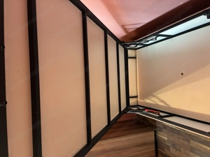 Einzelbett mit Stauraum