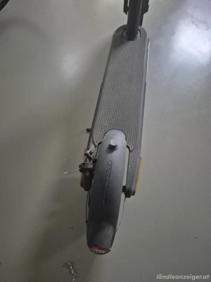 Xiaomi Mi Electric Scooter 4 Pro E-Scooter - Schwarz (BHR5402DE) - Gen 1 Bild 5