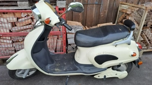 IO Florenz Elektroroller Bild 2