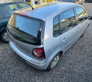 VW Polo 9N " TÜV bis 05 2026"-