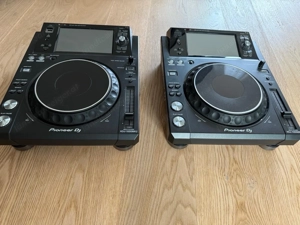 2 x Pioneer Xdj 1000 Mk2. Nur im Paar erhältlich.