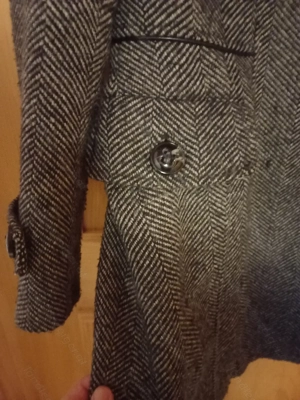 Damen Mantel Grösse M ein Knopf feht Bild 3