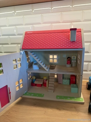puppenhaus  Bild 3