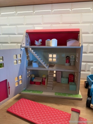 puppenhaus  Bild 4