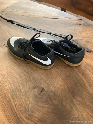 Nike Hallenschuhe, 37,5 Bild 2