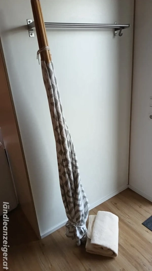 Spielzelt Tipi mit Decke Bild 3