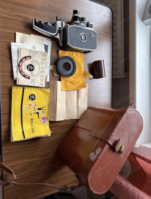 Alte Bolex Doppel-8-Filmkamera Bild 3
