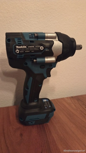 Makita Akku-Schlagschrauber DTW700, 18V, 1 2" inkl. 6Ah Akku Bild 3