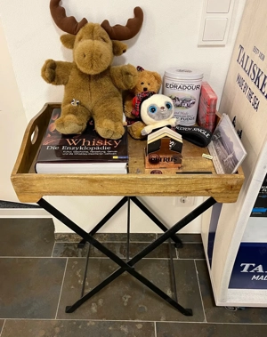 Wunderschöner Beistelltisch, vielseitig verwendbar - auch als Tablett Bild 2