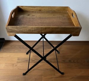 Wunderschöner Beistelltisch, vielseitig verwendbar - auch als Tablett