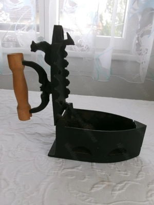 altes Gußeisernes Bügeleisen  Bild 3