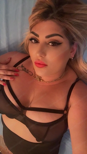 Deea gute blowjob nur kurz da Bild 5