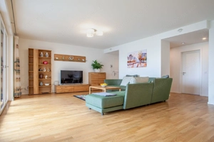 Wohnung voll möbliert mit 2 Zimmer Bild 3
