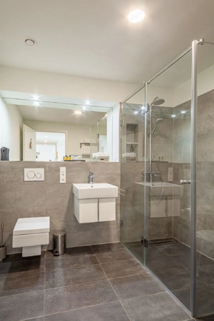 Wohnung voll möbliert mit 2 Zimmer Bild 8