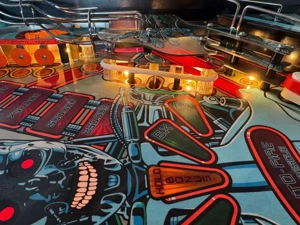 Flipper Terminator T2 Wie neu! Bild 3