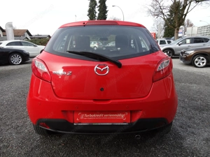 Wenig Kilometer Mazda 2  1.3 Implus CE PRO !! 4 Zylinder !! Bild 4