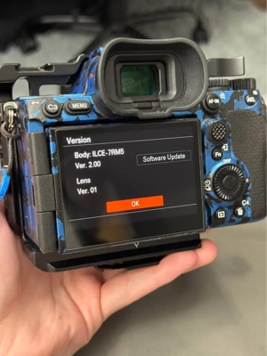 Sony a7R V spiegellose Kamera + 3 Objektive und viele Zubehörteile Bild 3