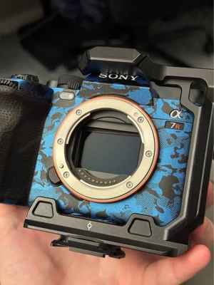 Sony a7R V spiegellose Kamera + 3 Objektive und viele Zubehörteile Bild 4