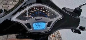 Verkaufe eine Vespa Primavera 50 2T in Schwarz Bild 7