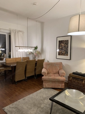 Wohnung mit 1 Zimmern voll möbliert Bild 2