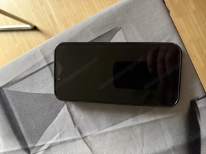 iPhone 14 Plus mit viel Zubehör wie neu  Bild 5