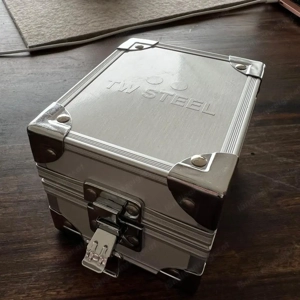 TW Steel TW10 weiss Bild 2