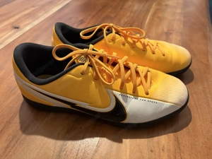 Hallenschuhe Größe 38