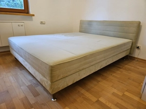 großes Bockspring-Bett billig zu verkaufen