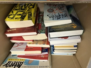 Bücherkiste für Jungen und Jugendliche Bild 3