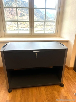 Aktenschränke Bild 3