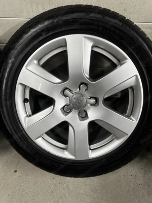 Audi Ich verkaufe ein Winter-Komplettrad in sehr gutem Zustand. Bild 5