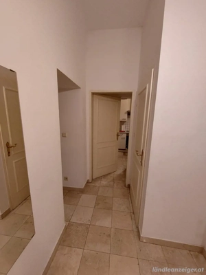 Schöne Altbauwohnung in 1060 Wien Bild 3