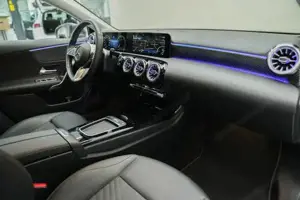 Mercedes-Benz A 180 d Kompaktlimousine W-Paket KAM SpurW  SpurH Bild 8