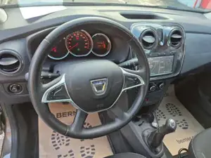 Dacia Sandero Bild 17