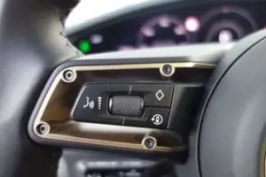 Porsche Taycan Bild 17