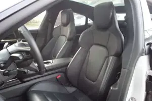 Porsche Taycan Bild 13