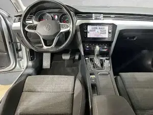 Volkswagen Passat Bild 8