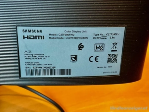 Samsung Monitor C27F390FHU Bild 4