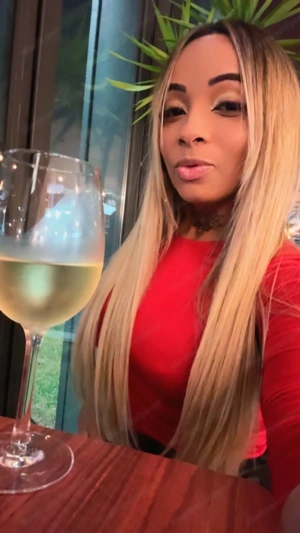 Im michaela lopez for few days in city Bild 4