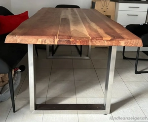 Esstisch aus Echtholz Bild 2