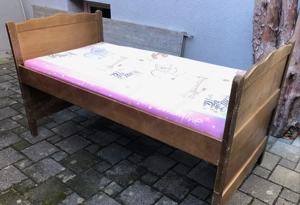 Kinderbett aus Vollholz Bild 3