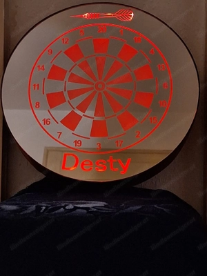Buntes Spiegel-Wandlicht für alle Dart-Fans mit LED-Beleuchtung und Fernbedienung! Mit Wunschname! Bild 3