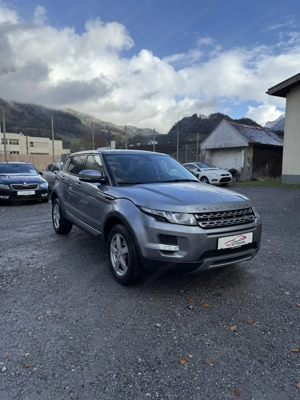 Land Rover Range Rover Evoque Pure 2,2 TD *AHK*Leder*SHZ*Tempomat* Bild 3