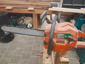 Motorsäge mit 40 er Schwert abzugeben  Bild 2