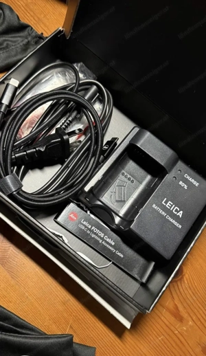 Leica Q3   Schwarz   Digitalkamera Summilux 28 1,7 60 MP Bild 4