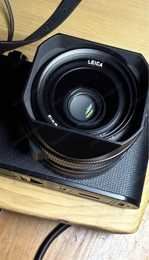 Leica Q3   Schwarz   Digitalkamera Summilux 28 1,7 60 MP Bild 6