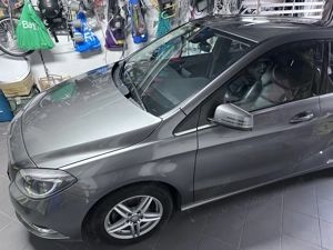 Mercedes B180 Bild 2